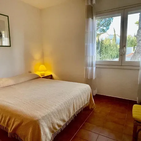 Puig Padro 10 1-1 Apartment *